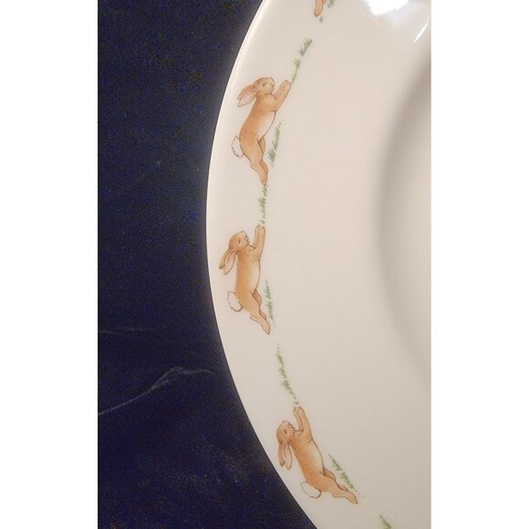 Vintage Royal Doultin "Bedtime Story" Fine Bone China Plate from the "Bunnykins" - Picture 7 of 11